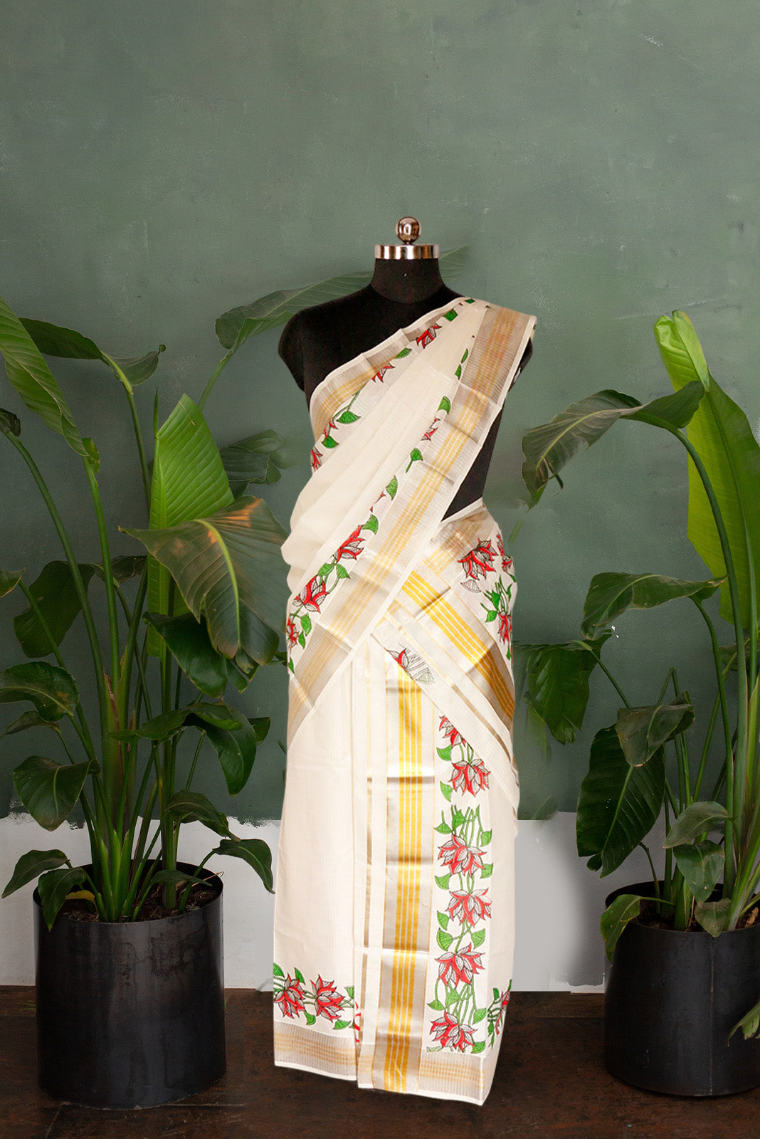 Flower and leaf- print Silver Cotton Set Mundu.