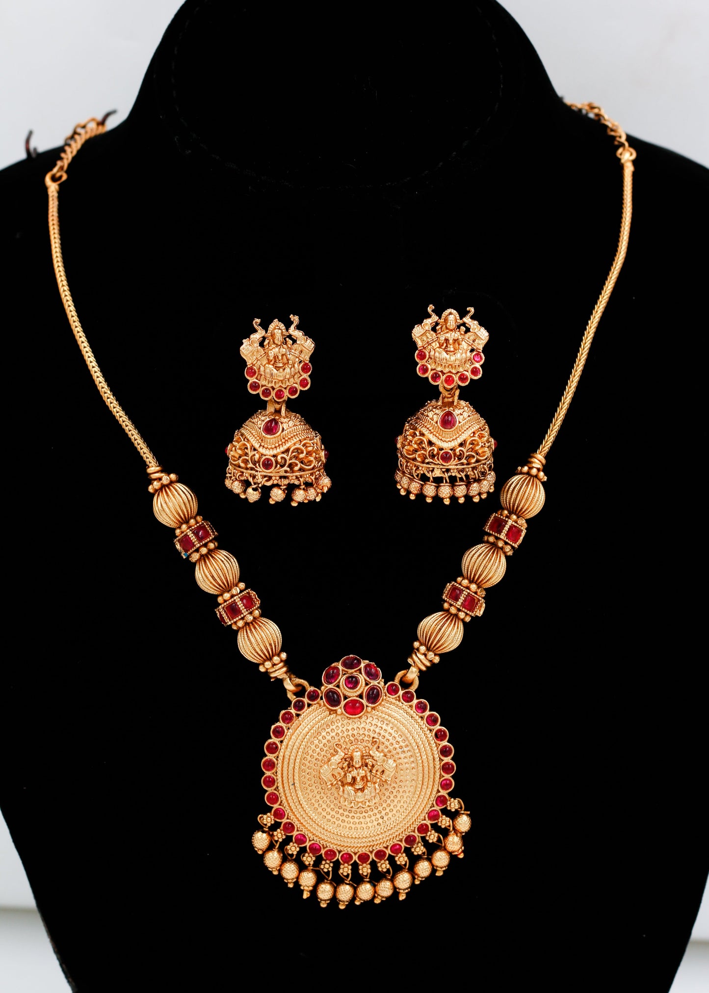 Lakshmi Dollar Necklace (Red)