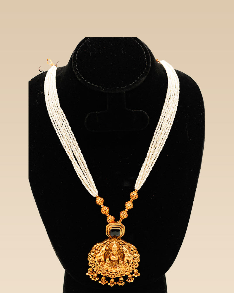 Pearl Necklace/Choker With Earings