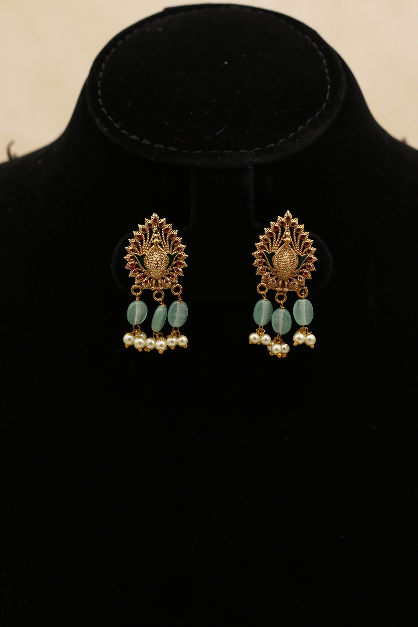 Blue Turquoise Kundan Hasli Choker Set