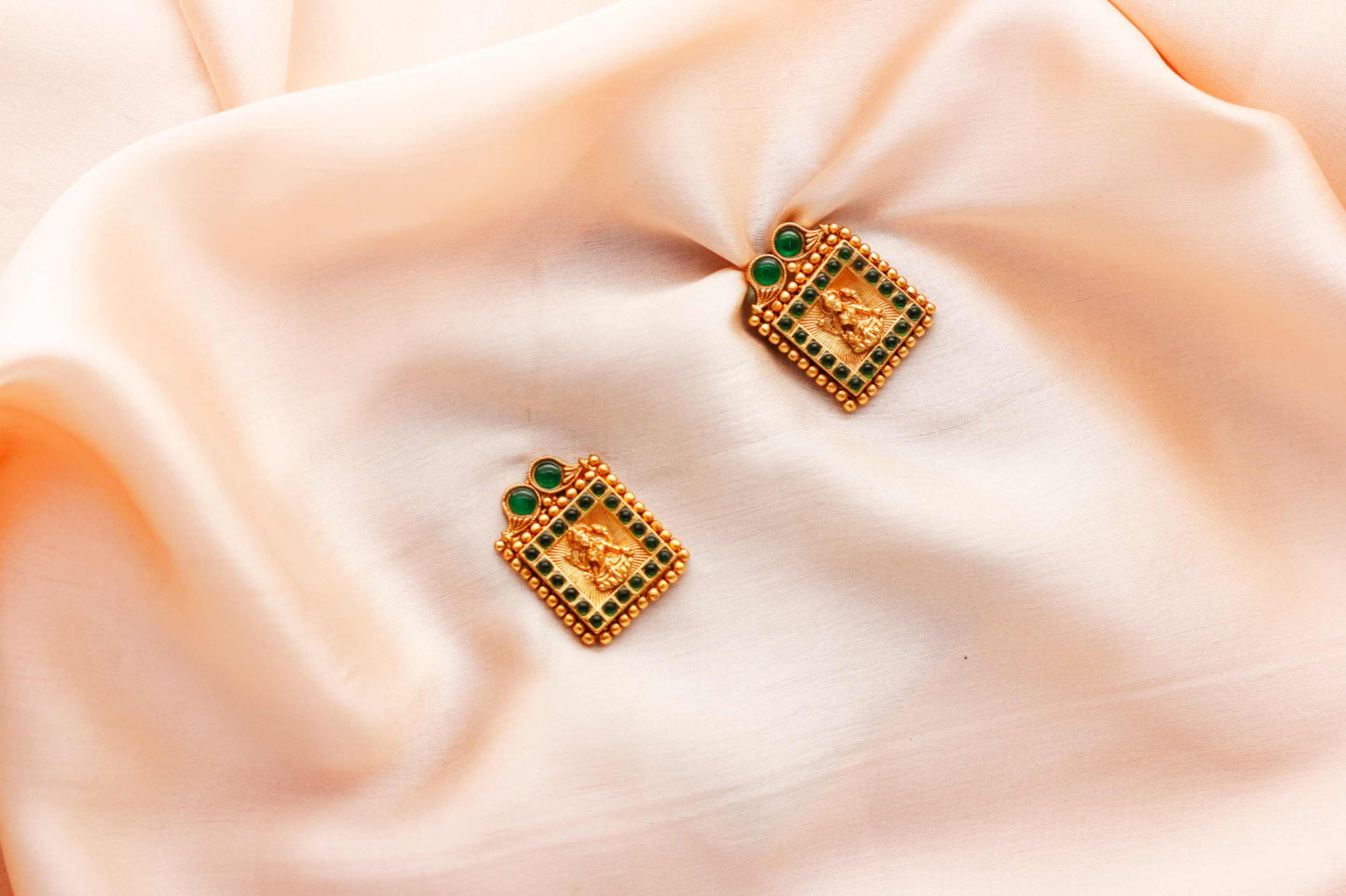 Green Stone Lakshmi Choker With Cute Earings Set.