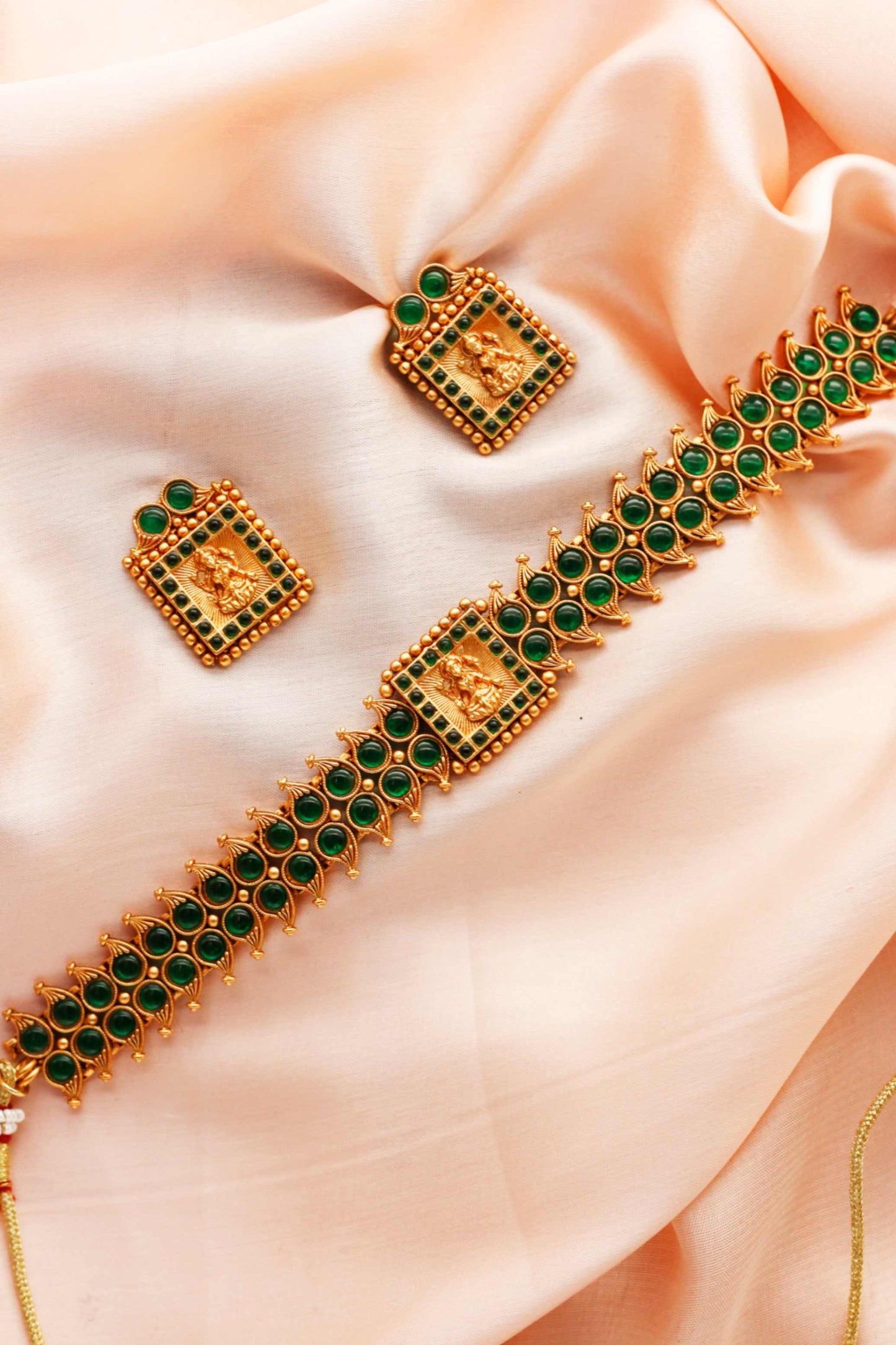 Green Stone Lakshmi Choker With Cute Earings Set.