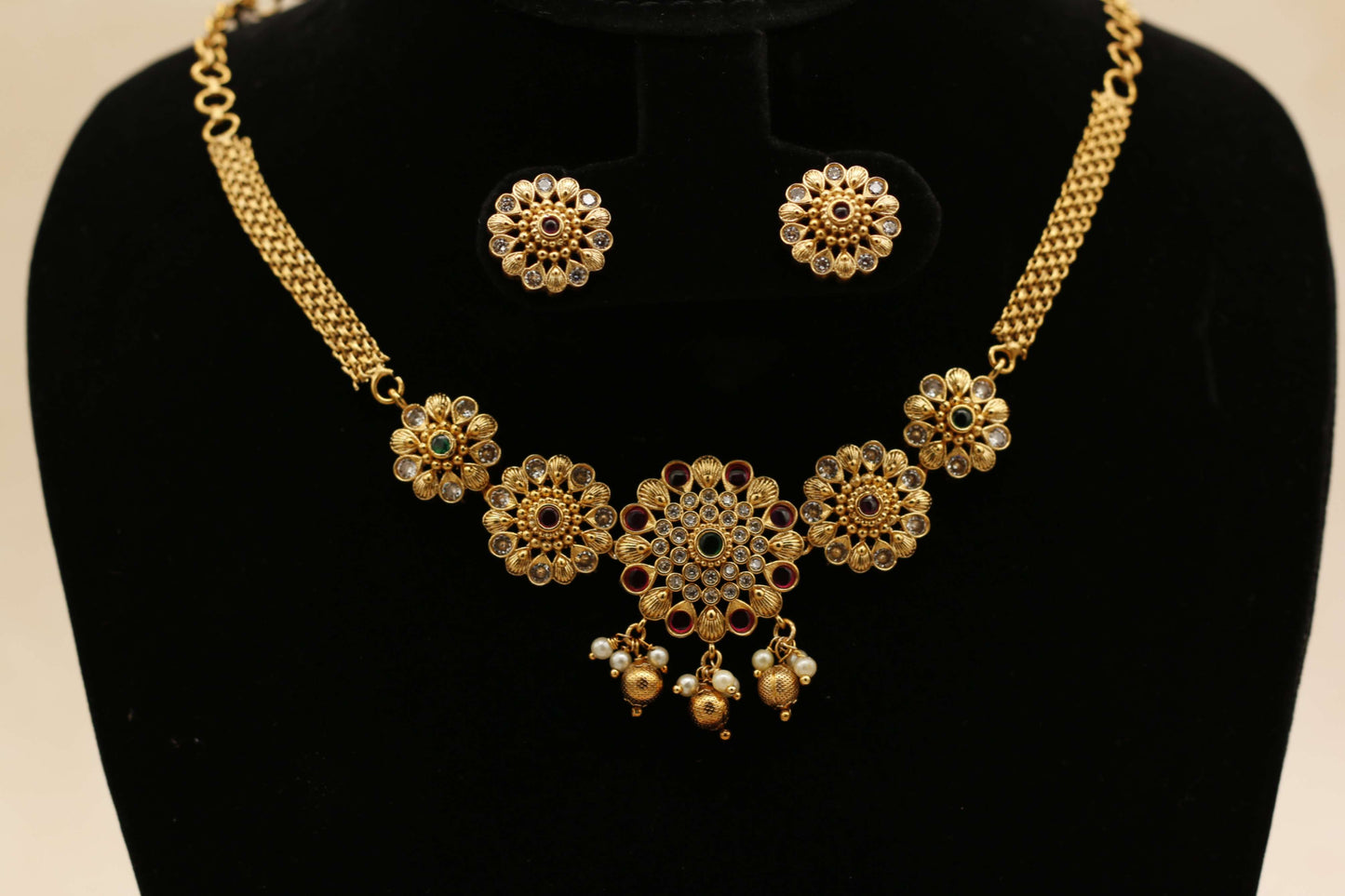 Antique Choker Set.