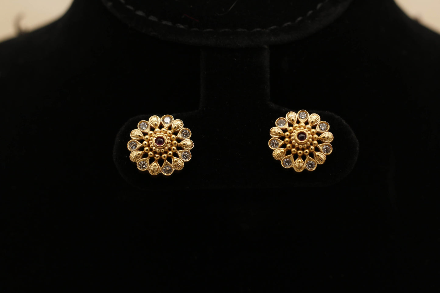Antique Choker Set.