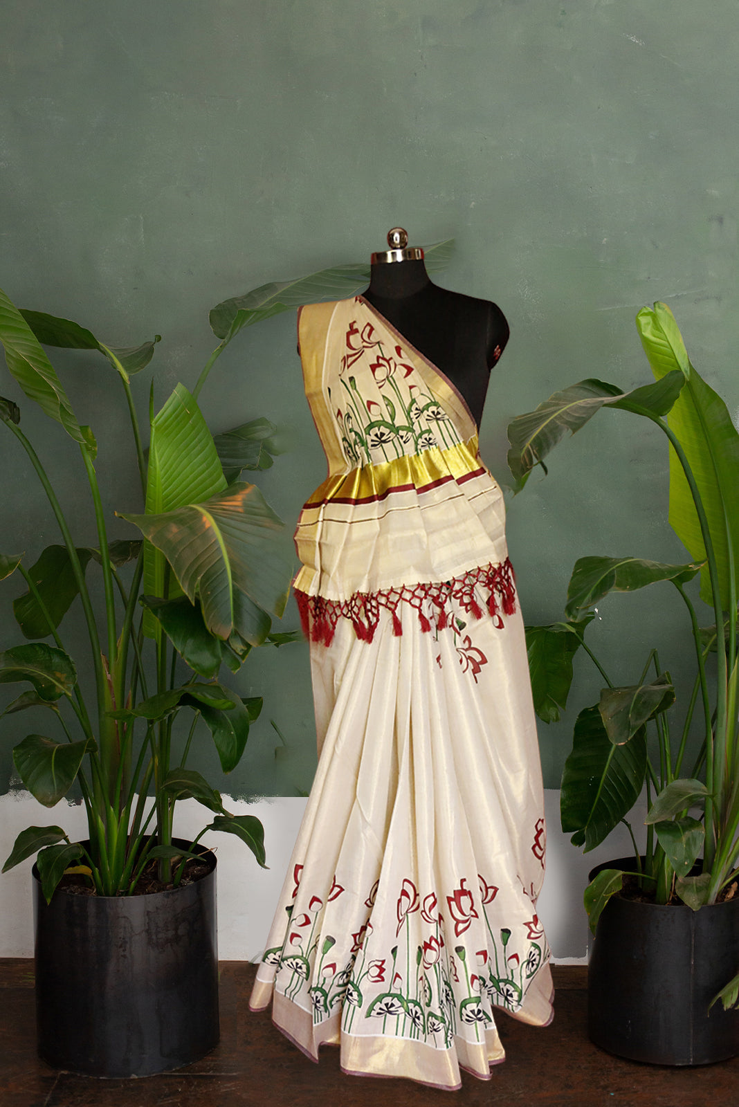 Maroon and Green Lotus Bud & Leaf Printed Kerala Tissue Kasavu Saree